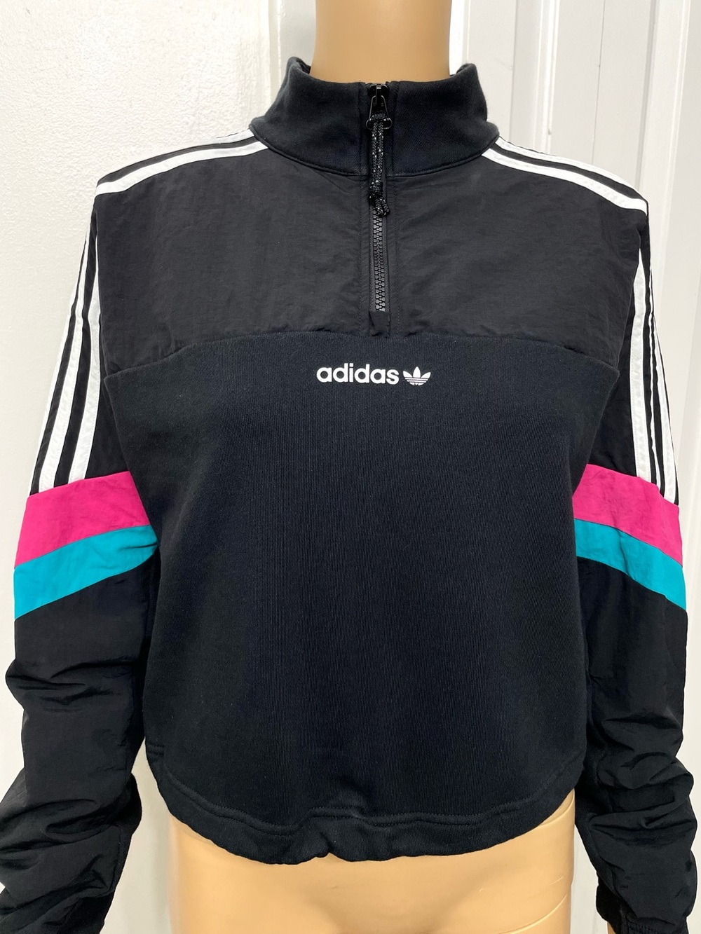 adidas Originals Half-Zip Crop Track Jacket Black Cropped Active Top size L - Picture 4 of 13